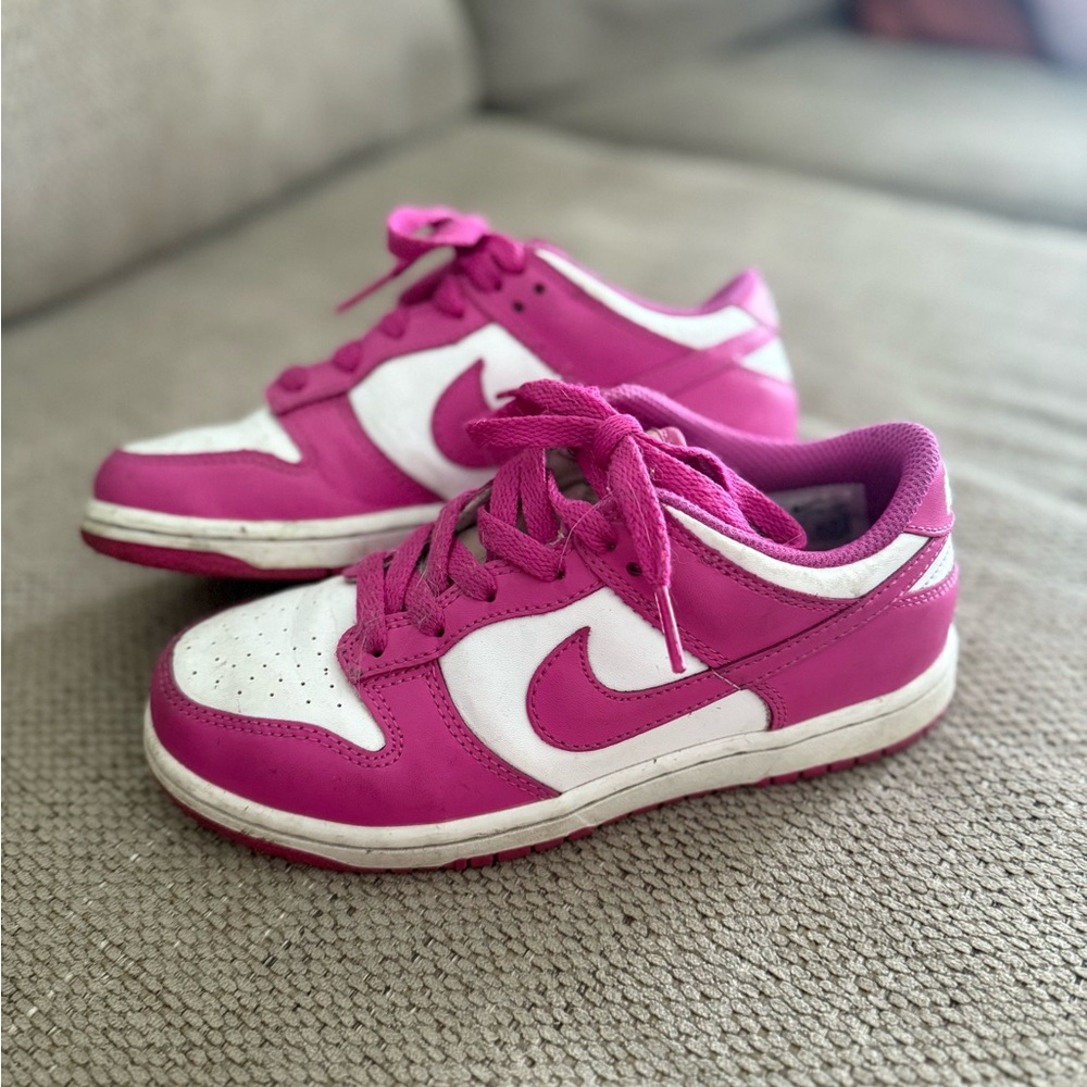 Nike Dunks - Picture 2 of 4